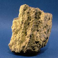 Zdjęcie rudy uranu. Źródło: Wikimedia Commons, File:Uranium_ore_square.jpg.